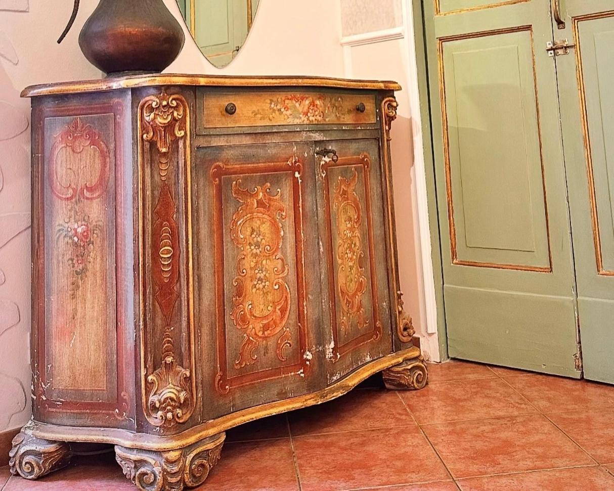 Donna Isabella A Ballaro Palermo Luaran gambar