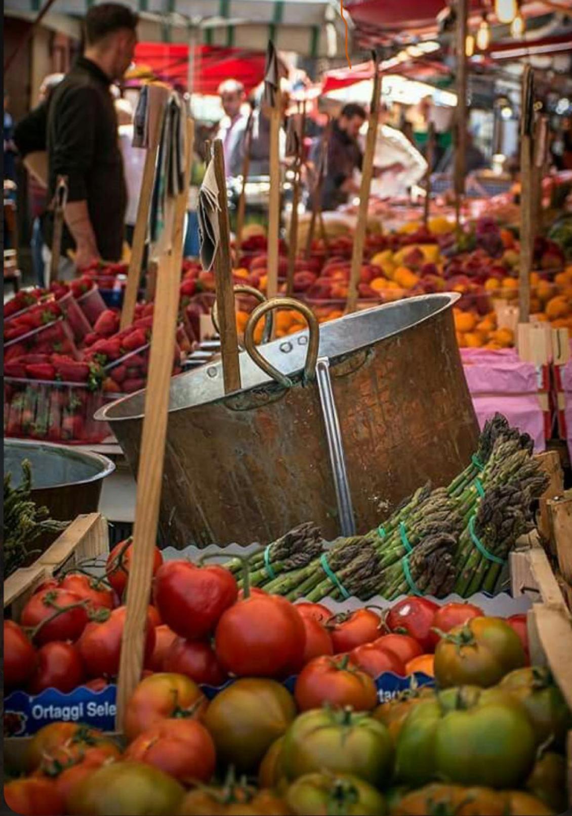 Donna Isabella A Ballaro Palermo Luaran gambar